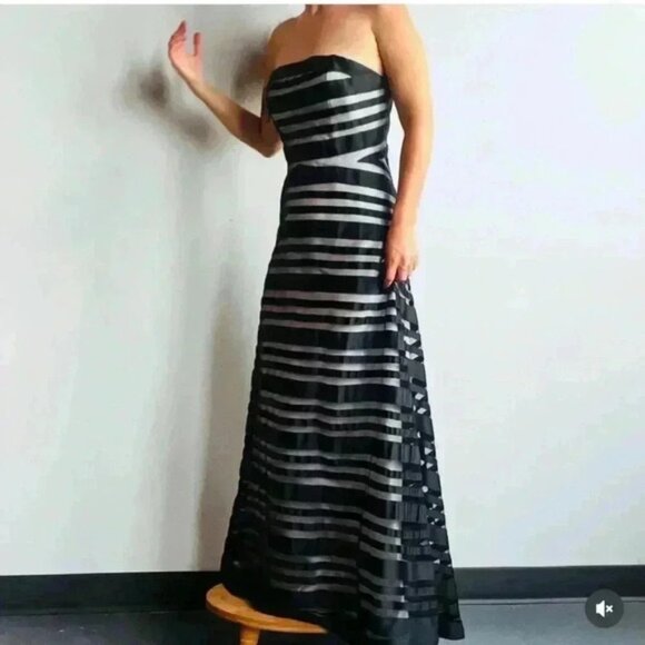 90s designer Pilar Rossi Couture Gown. Size 4 - Picture 13 of 13